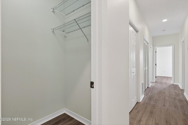 Building Photo - 430 Marsh Point Cir