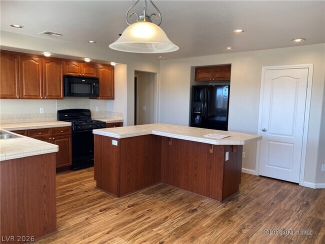 Building Photo - 3409 W Perching Bird Ln