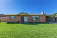 Building Photo - 411 E Wigwam Blvd