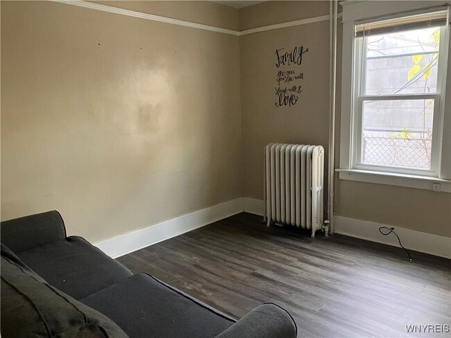 Building Photo - 2253 Niagara St