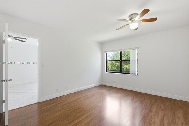 Building Photo - 11396 Taft St