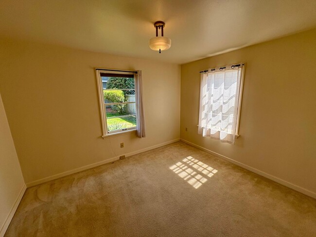 Building Photo - Magnolia Home