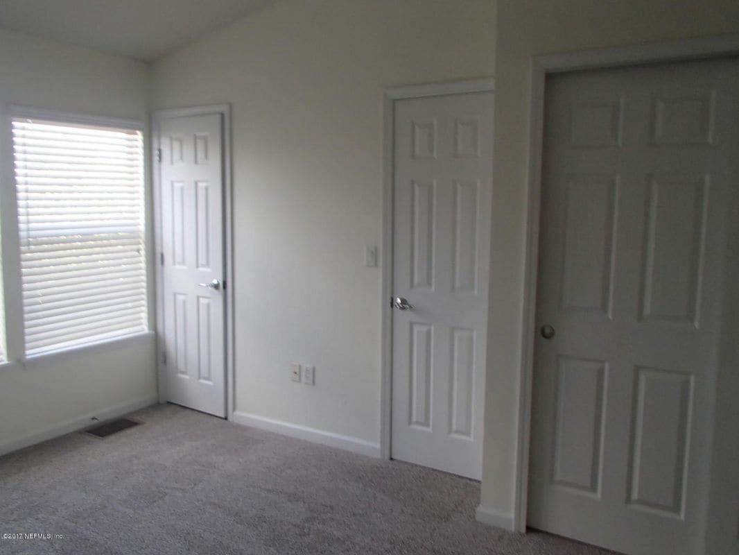 Building Photo - 8125 Summergate Court