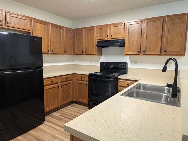Building Photo - 124 Plantation Point Dr
