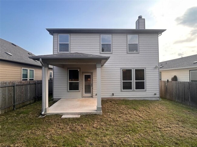 Building Photo - 908 Solitude Dr