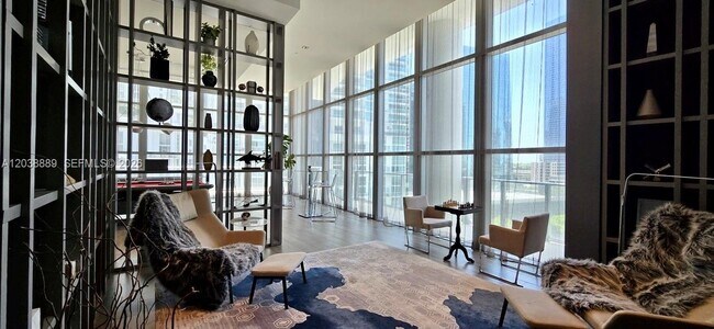 Building Photo - 1100 S Miami Ave