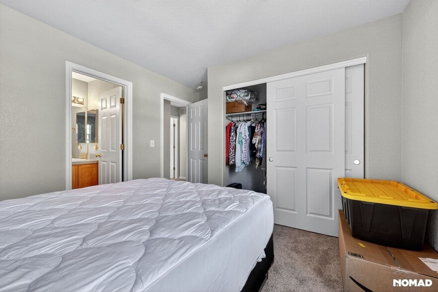 Building Photo - 8300 Fairmount Dr
