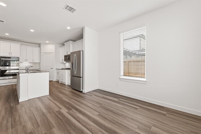 Building Photo - 426 Yellow Dandelion Ln