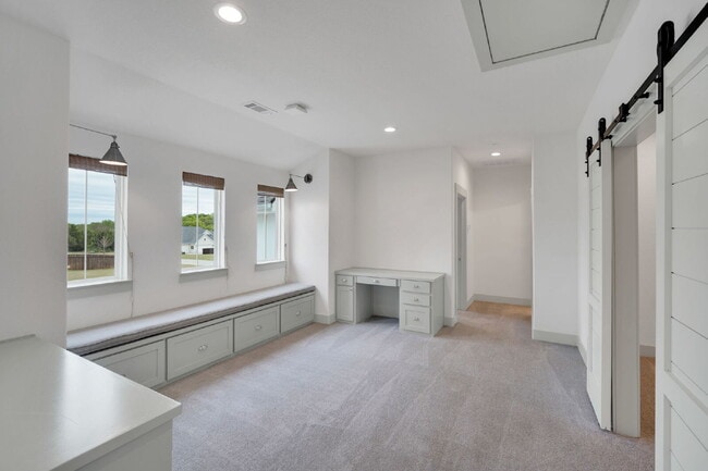 Building Photo - 140 Farish Ln