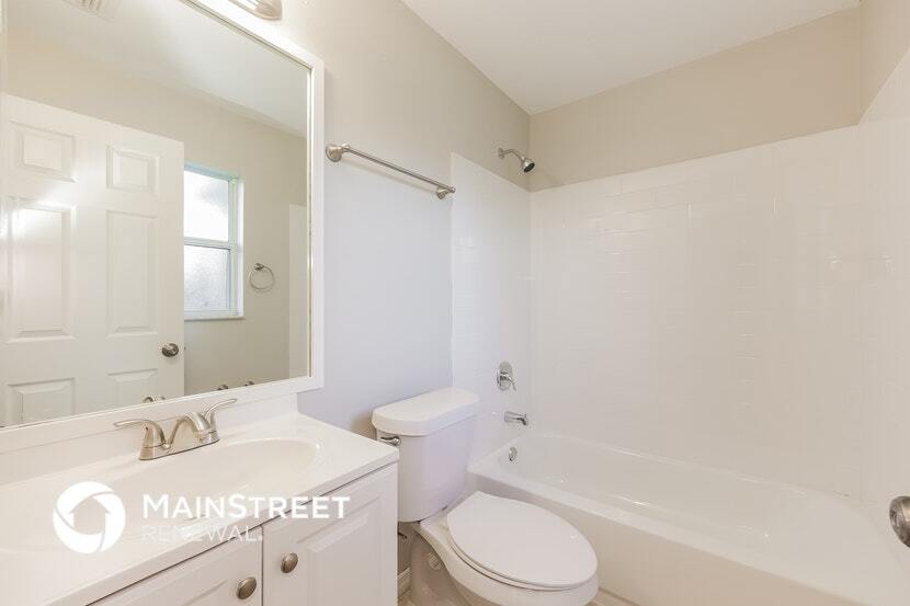 Building Photo - 3206 51st St W