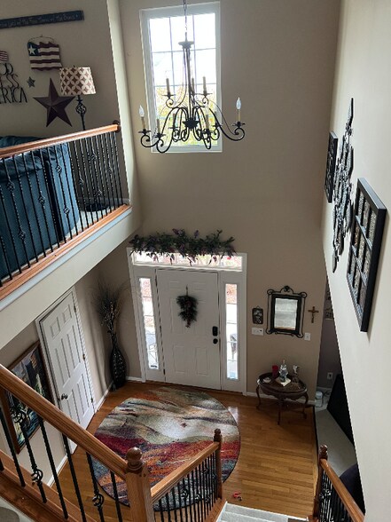 Building Photo - 9999 Cherryknoll Ct