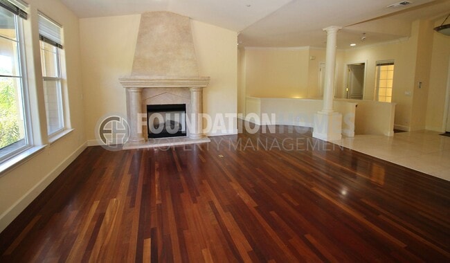 Building Photo - Architecturally Stunning Custom Estate wit...