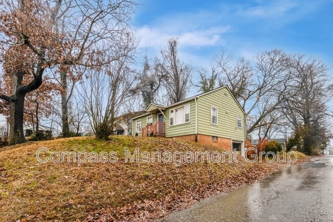 Building Photo - 611 W Glenwood Ave NE