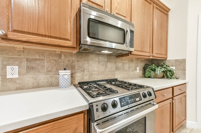 Building Photo - 12438 Golden Thistle