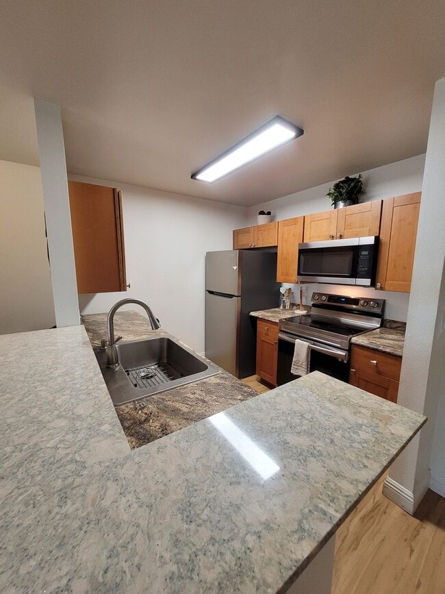 Building Photo - Central Maui - 3 bedroom, 2 bath condo, 5 min from hospital, Kaiser & gov't facilities