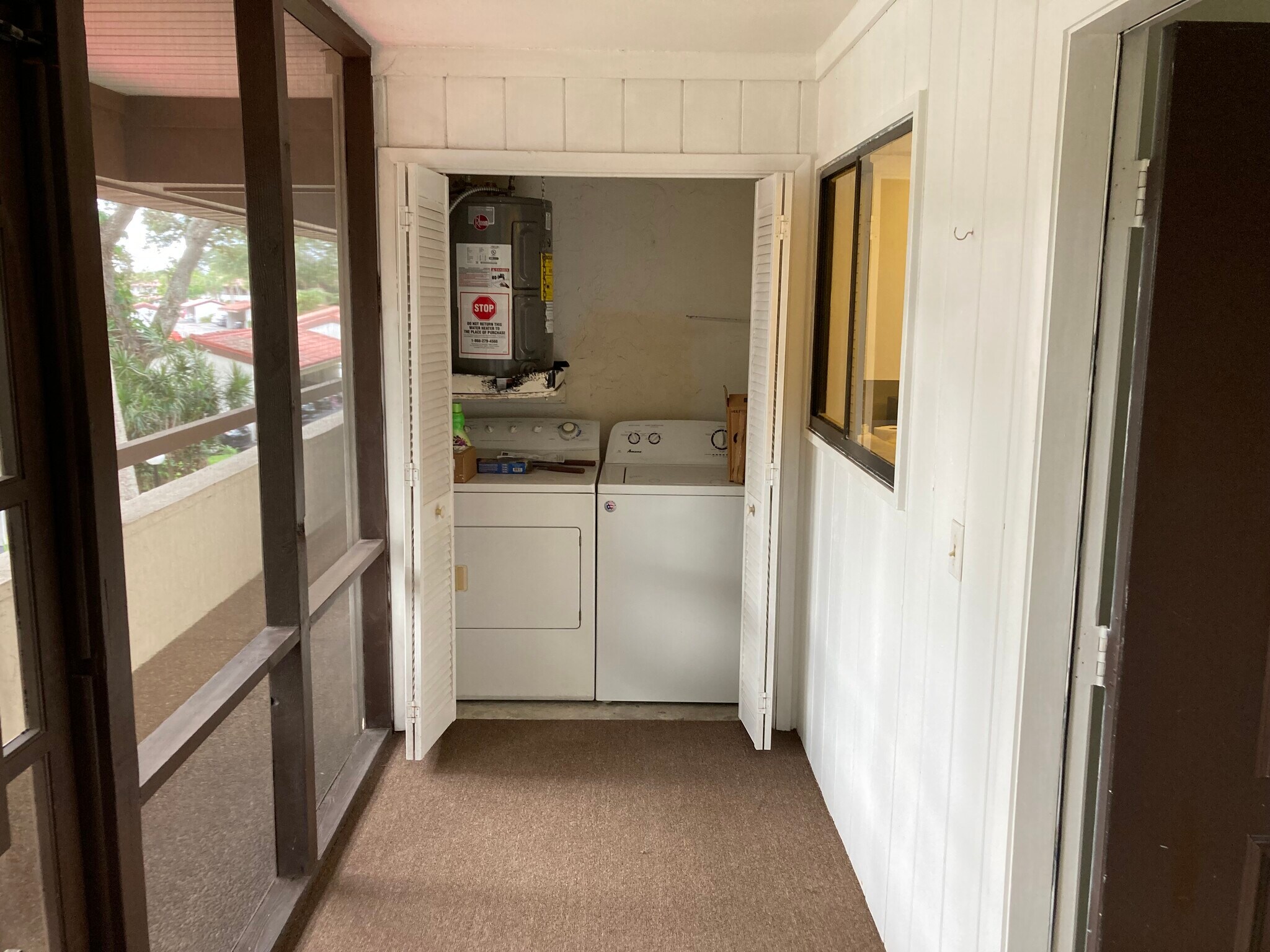 Washer Dryer in front porch - 3500 El Conquistador Pky