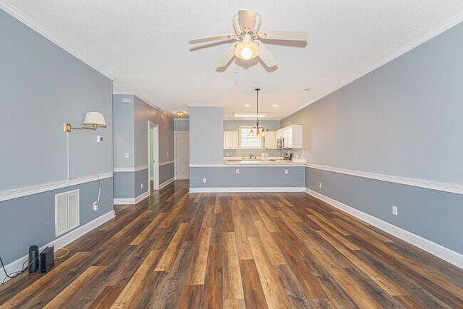 Building Photo - 4627 Wild Iris Dr