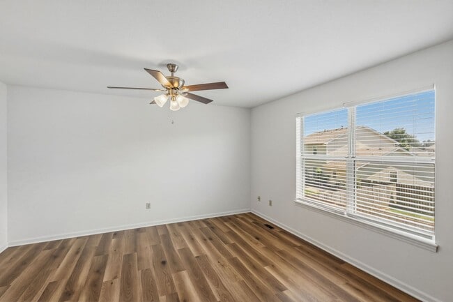Building Photo - 2412-2414 Calder Ct.