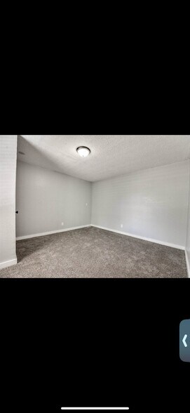 Building Photo - 1209 NE 42nd St