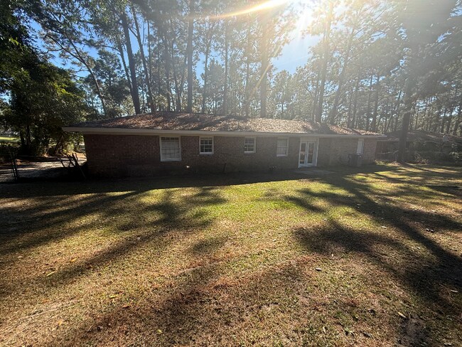 Building Photo - 302 Lanier Rd