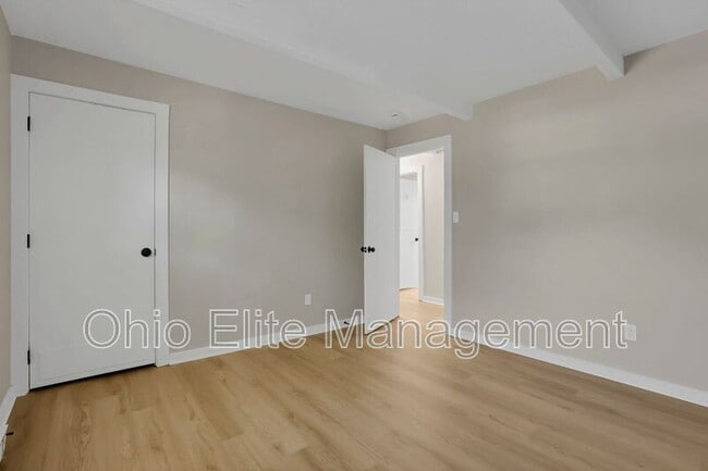 Building Photo - 3086 Grasmere Ave