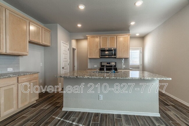 Building Photo - 275 Kinsley Wy