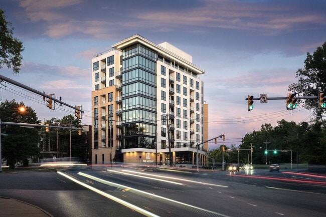 Building Photo - The Ascent