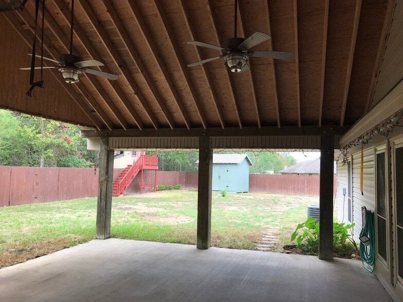 Building Photo - 5660 Springfield Cir W