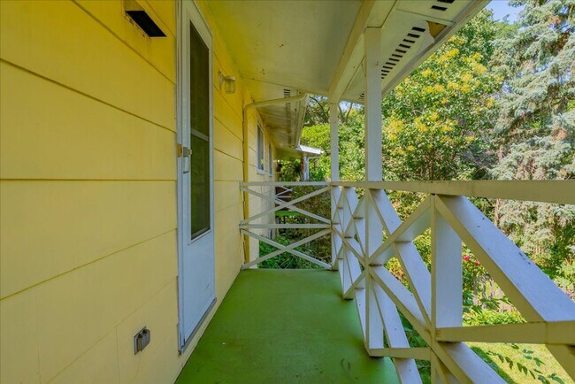 Building Photo - 6404 Maywood Ave