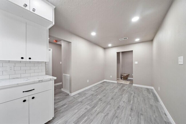 Dining Room just off the kitchen - 154 W Whitney St