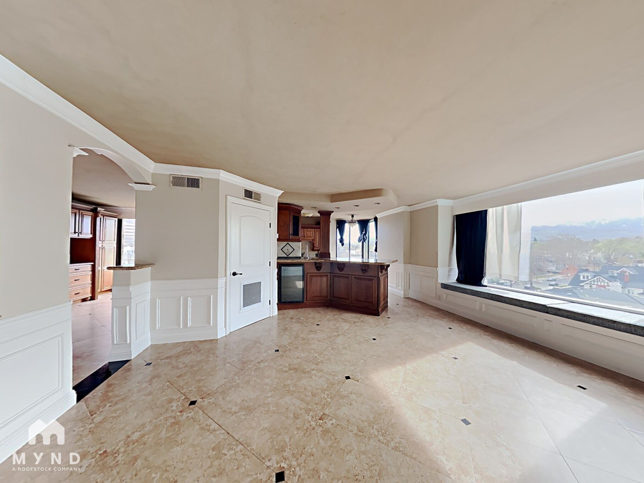 Building Photo - 280 Island Ave