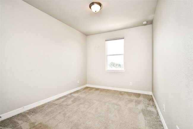 Building Photo - 18225 Crystal Knoll Dr