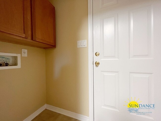 Building Photo - Beautiful 3 Bedroom Home in Hidden Bay Village