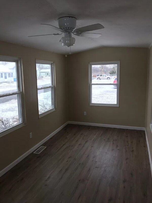 Building Photo - 265 Wyandotte St