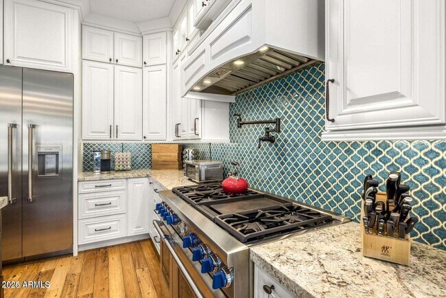 Building Photo - 10912 E Butherus Dr