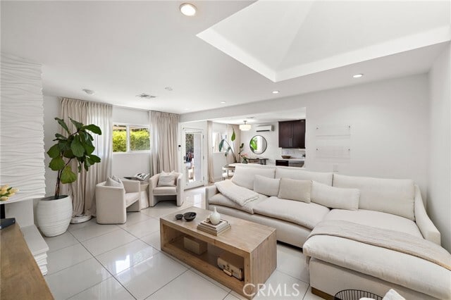 Building Photo - 20352 Laguna Canyon Rd