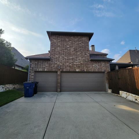Building Photo - 10082 Drawbridge Dr