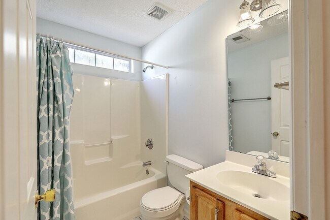 Building Photo - Gorgeous Home in Mt Pleasant's Belle Hall!