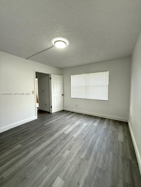 Building Photo - 871 NE 207th Terrace