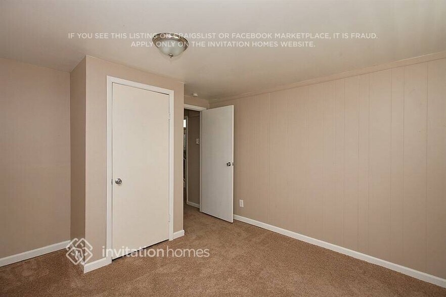 Building Photo - 10932 Birch Dr