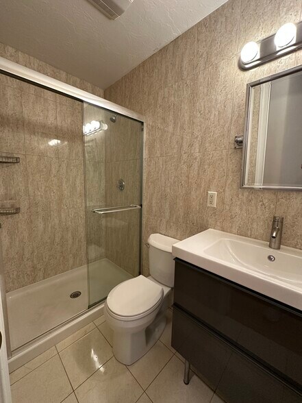 Building Photo - 191 Winthrop Rd