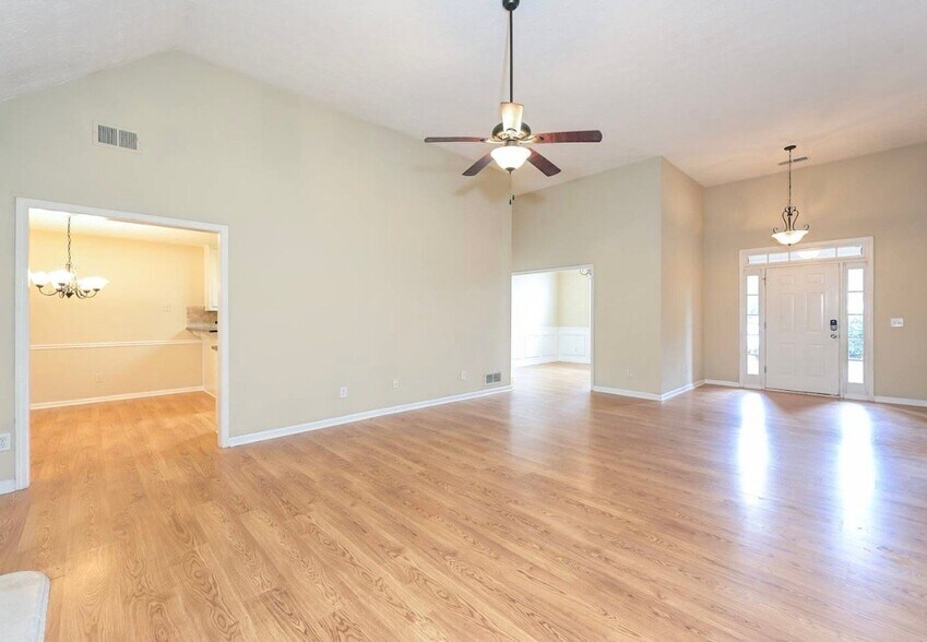 Building Photo - 315 Meadow Gate Ct