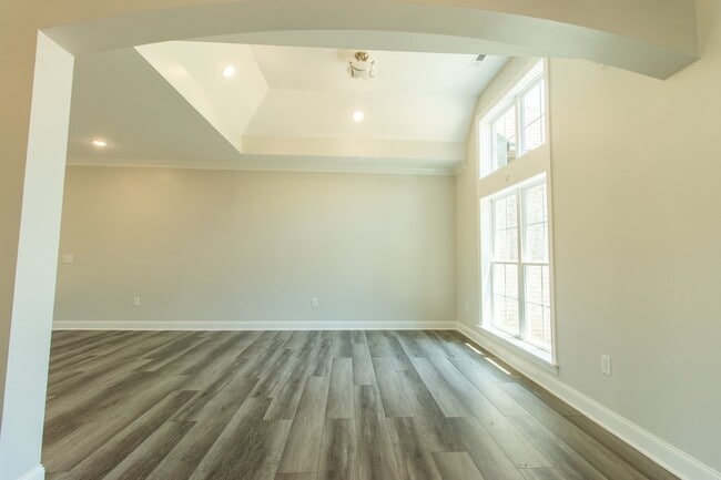 Building Photo - 935 S Cross Bridges Rd