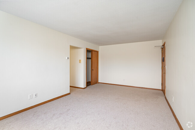 2BR,1BA - 700SF - Living Room - 1700/10 Johnson St