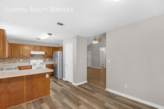 Building Photo - 924 Emily Cir