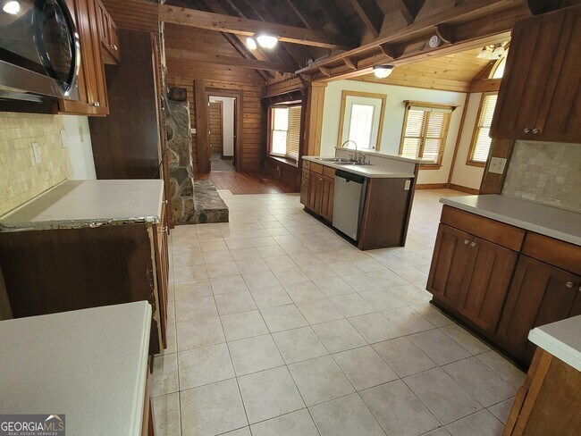 Building Photo - 2391 Booth Cir