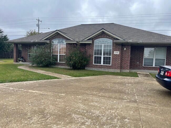 Building Photo - 1008 Sun Meadow Ct