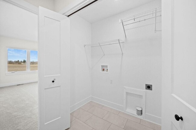 Building Photo - 3 Bedroom Townhome Available November 5th, 2025!