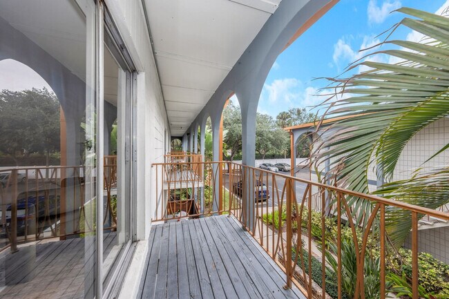 Building Photo - 4403 W Cleveland St