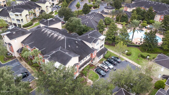 Building Photo - 10075 GATE N Pky